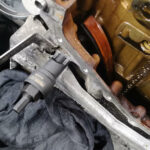 Zusatzbild 8 Einstellwerkzeug Steuerkette Mercedes OM642